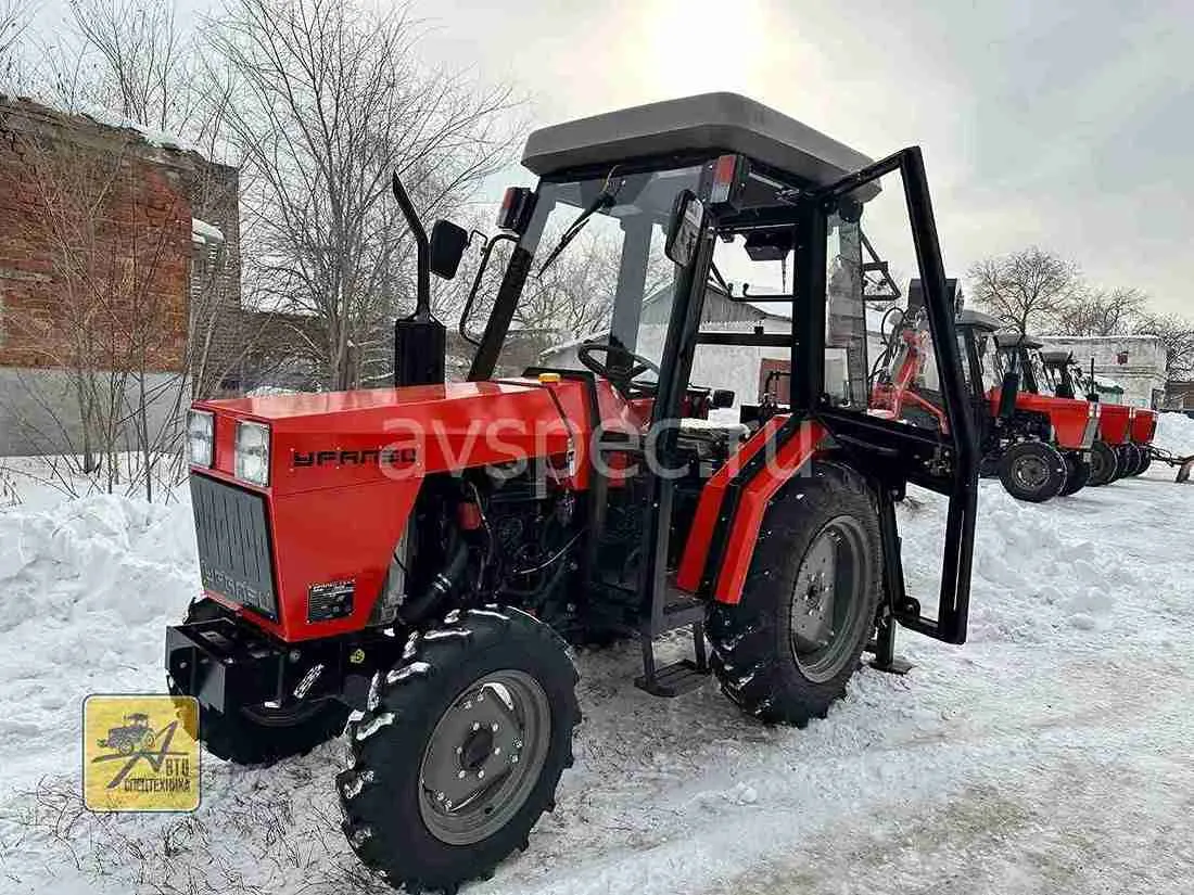 Минитрактор Уралец 254 с кабиной