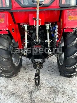 Трактор Dongfeng DF-404C G2 с кабиной с фронтальным погрузчиком